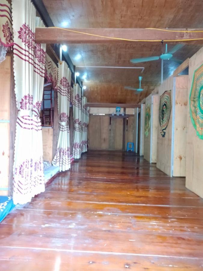 Du Gia - Tay Homestay Làng Cac Exterior photo